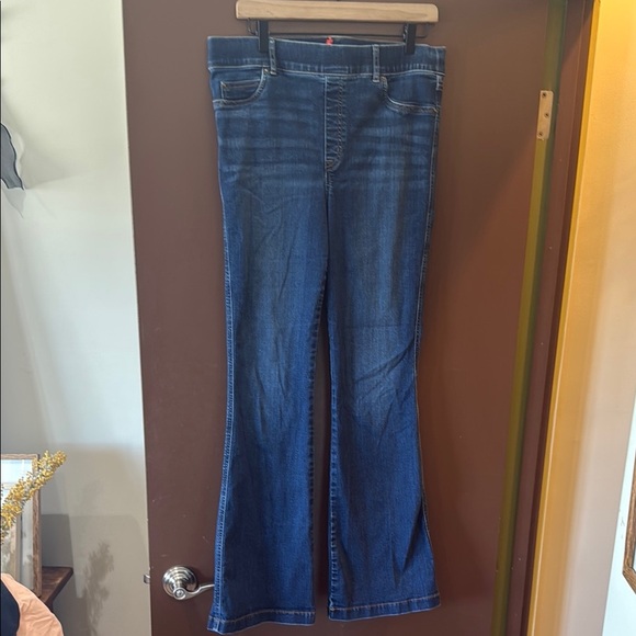EUC SPANX Pull-On Denim Flare Jeans - Picture 1 of 7